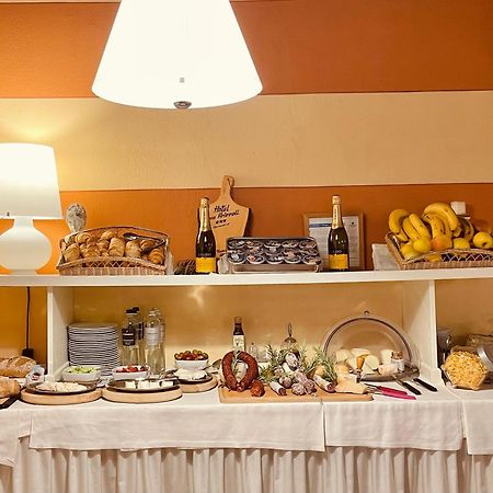 Hotel Casa Arizzoli Cannobio Eksteriør billede