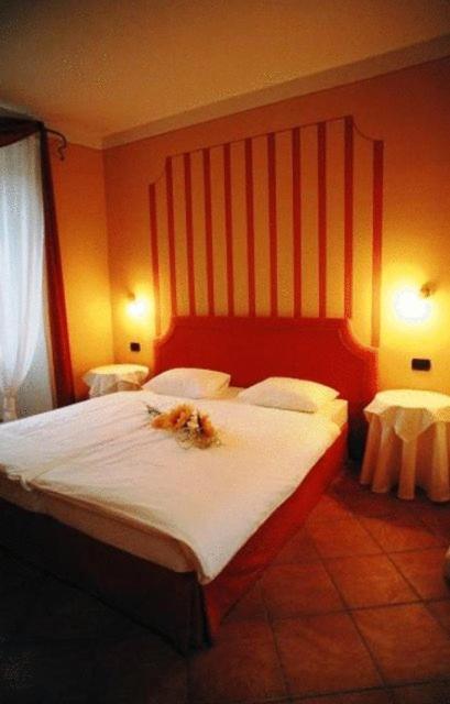 Hotel Casa Arizzoli Cannobio Værelse billede
